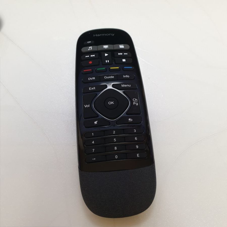 PS4 리모컨보다 로지텍 스마트 리모컨이 더 좋군요_2.jpg