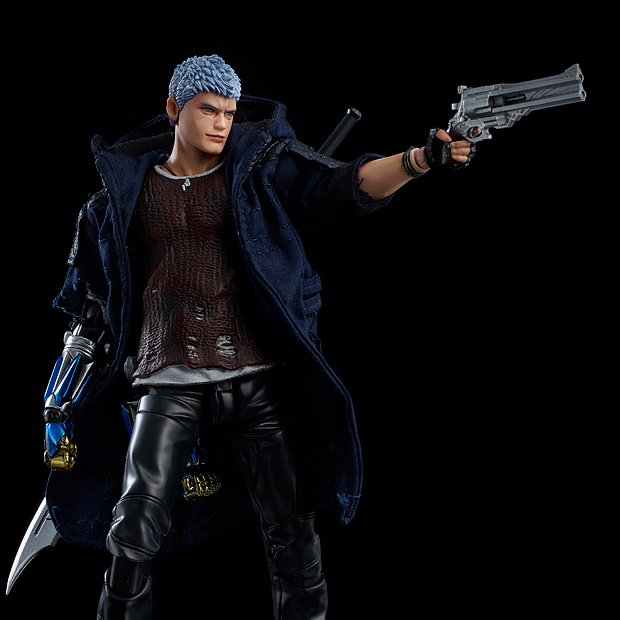 Sentinel-DMC5-Nero-Standard-007.jpg