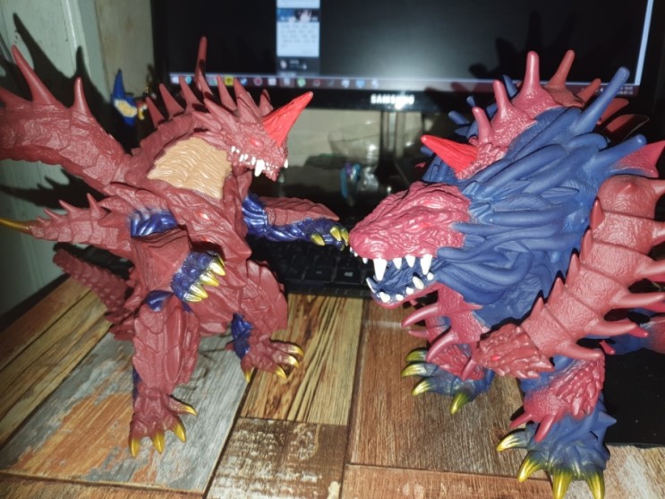 울트라맨 오브 관련 완구 팝니다_5.jpg