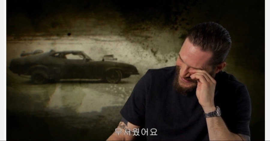 매드맥스) 감독님 그냥 CG 쓰면 안되나요?.gif_2.jpeg