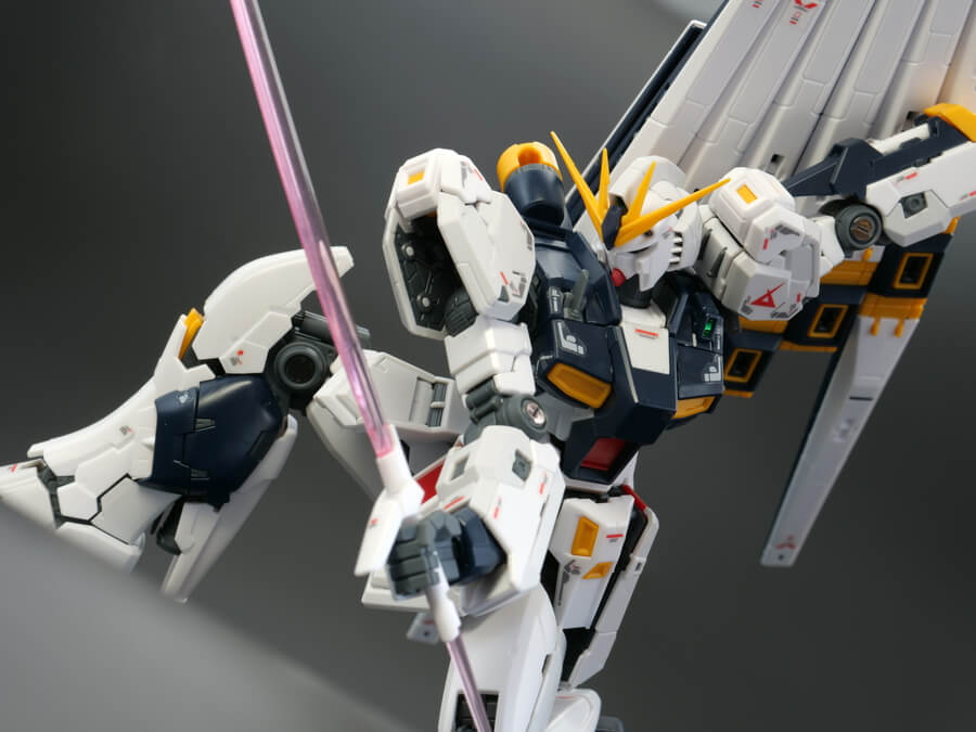 RG-NU-GUNDAM-69.jpg