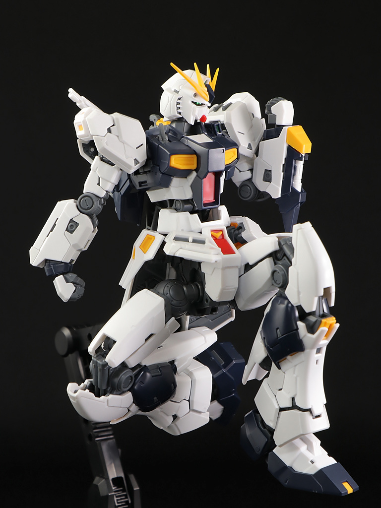 RG 뉴 건담 review 15.jpg