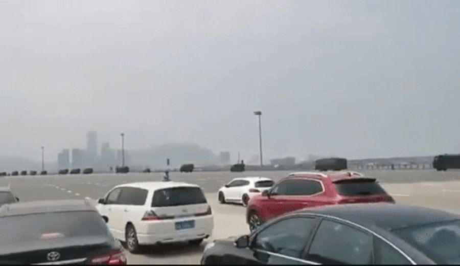 홍콩 인근으로 이동 중인 중국군_1.jpg