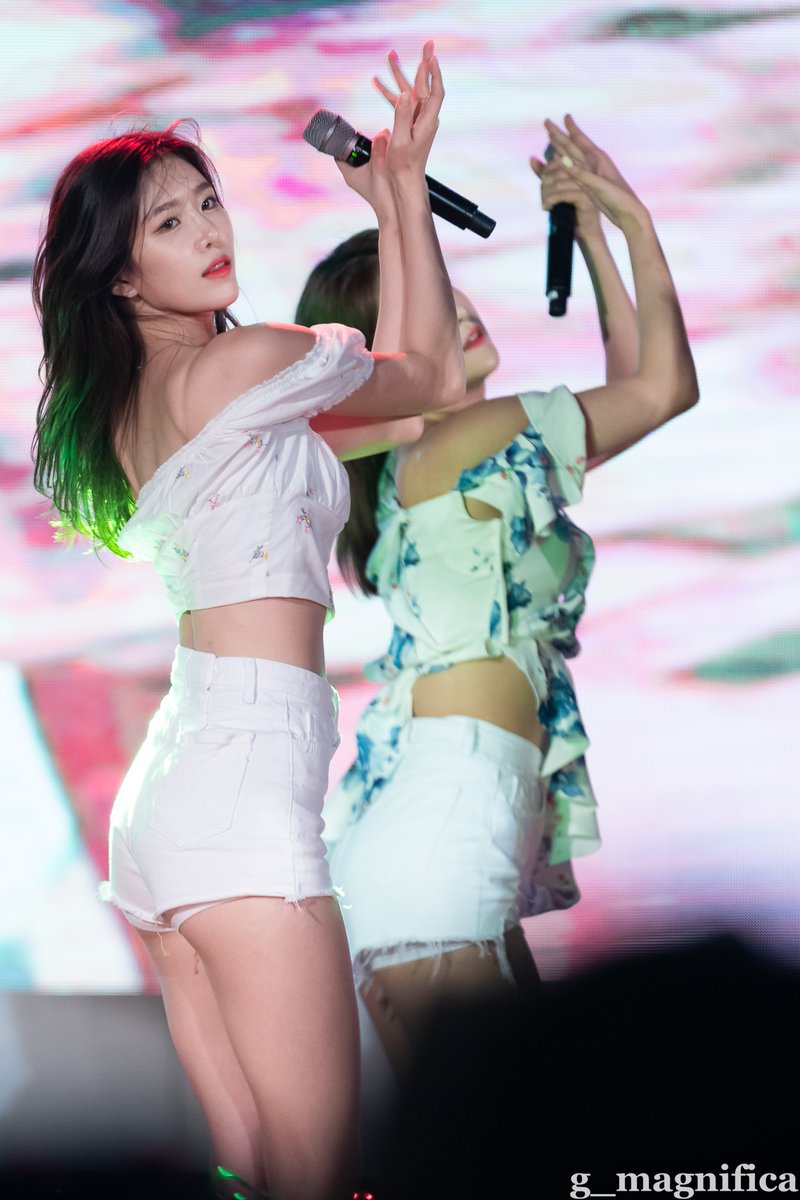 우주소녀 20190810 목포행사 사진 + 직캠_4.jpg