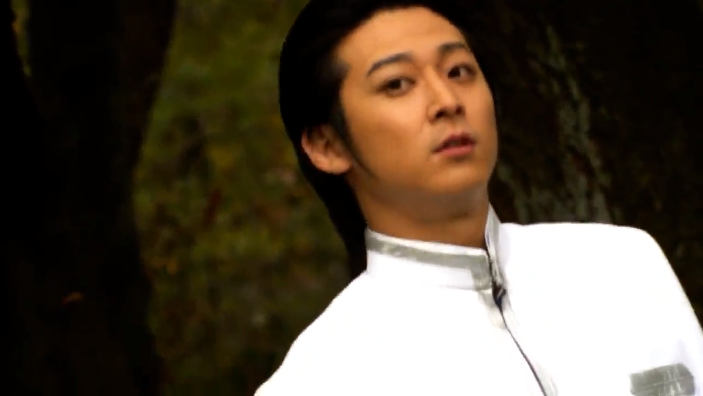 [가면라이더 더블] 다른 빌런들과 싸우는 최종보스_60.png