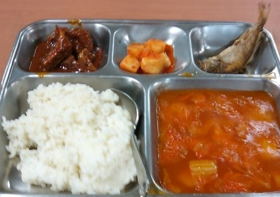 조국과 부모님께 감사하는 마음으로 식사_1.jpg