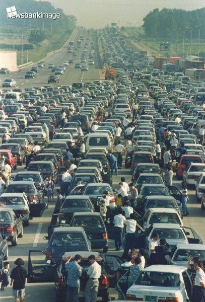 보기만 해도 암걸리는 80~90년대 명절 고속도로_3.jpg