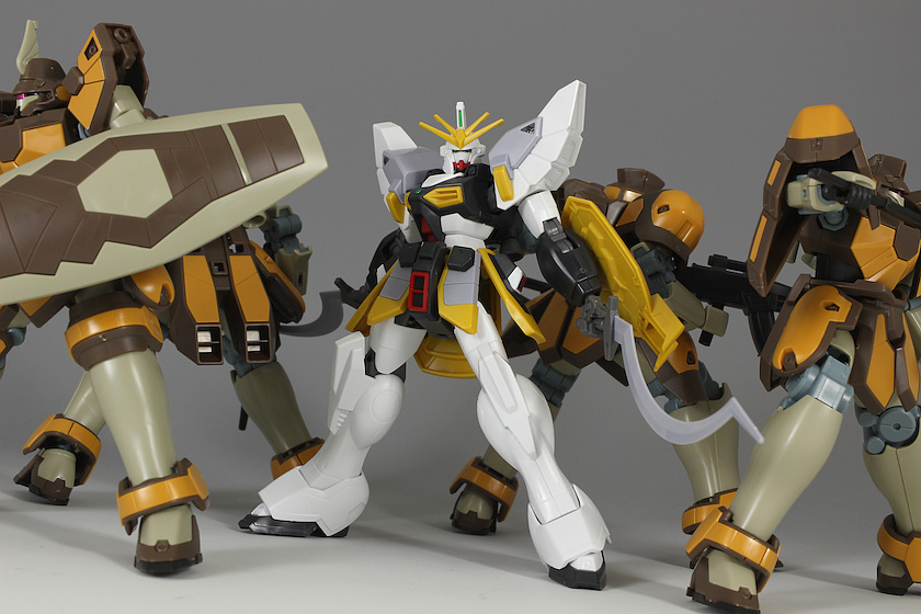 HGAC 1/144 건담 샌드록 해외 리뷰_1.jpg
