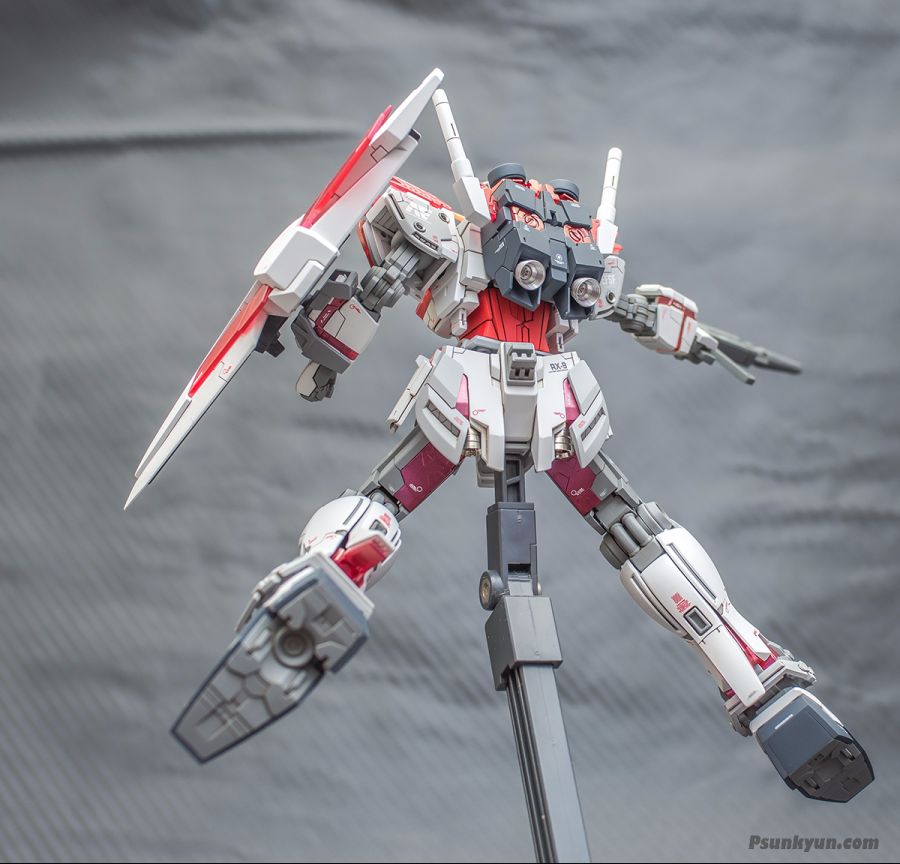 [HG]RX-9_C NARRATIVE GUNDAM C-PACK_022.jpg