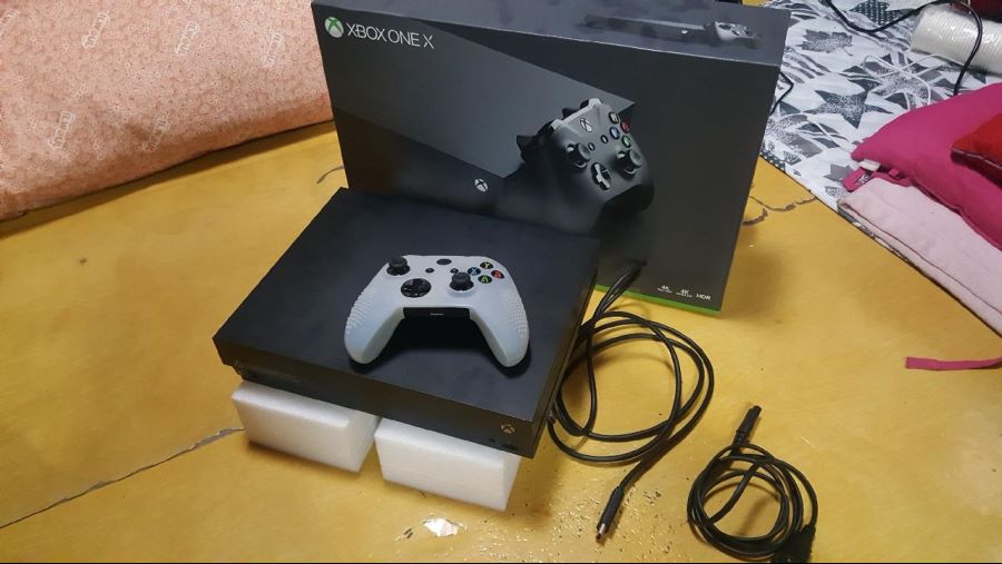 엑스박스X 팝니다 포르자호라이즌4 포르자7 게임패스1개월 코드포함_1.jpg