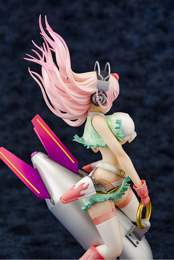 super_sonico_love_bomber_photo_11.jpg