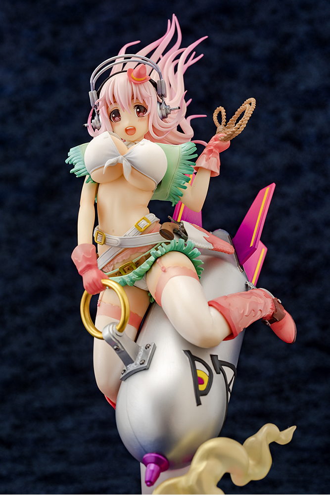 super_sonico_love_bomber_photo_16.jpg