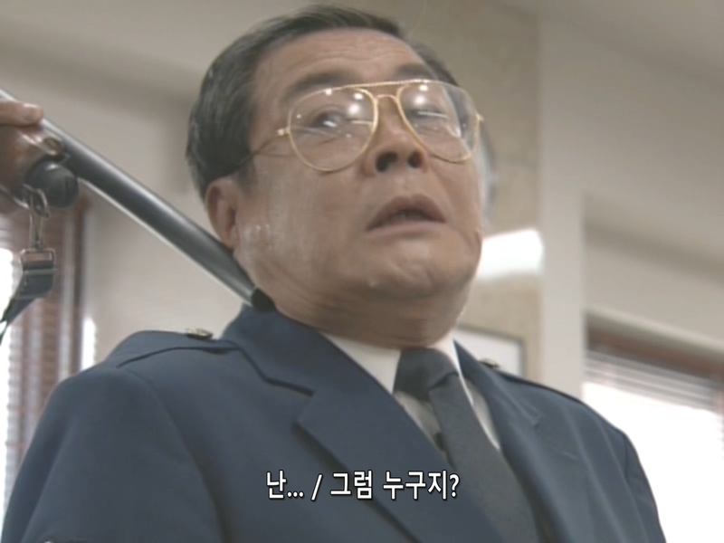 1997.12.30방영 춤추는대수사선 연말특별경계편 Part 2 (800x600)-나카마 유키에,히로스에 료코 출연.avi_20191201_203430.614.jpg