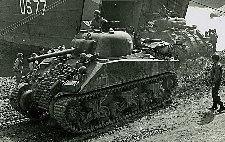 US_M4_Sherman_Tanks_Disembarking_at_Anzio_Beachhead_1944.jpg
