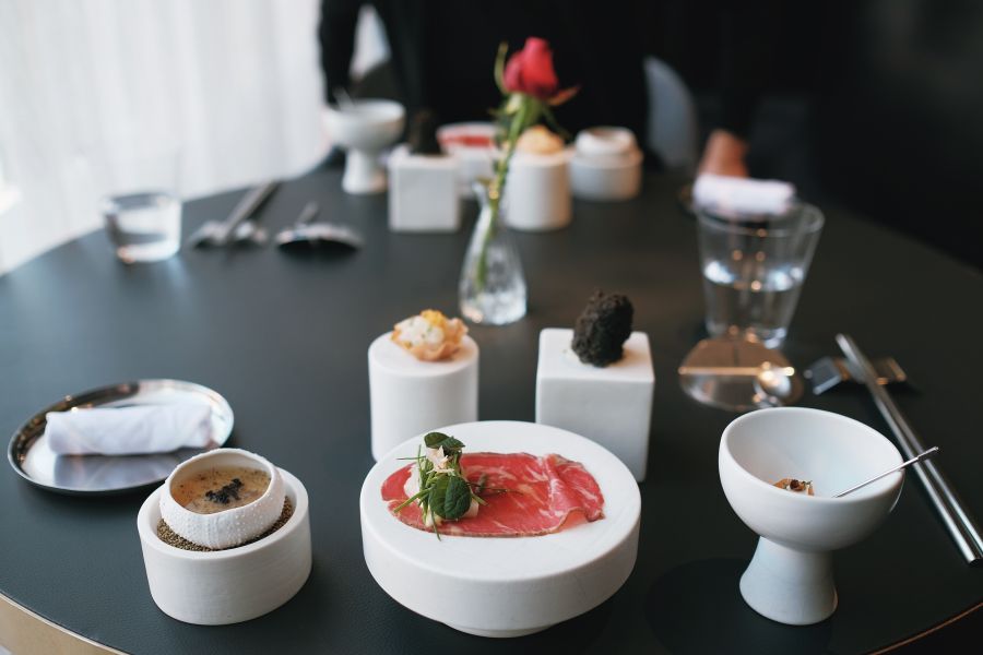 정식당 참고 이미지 1