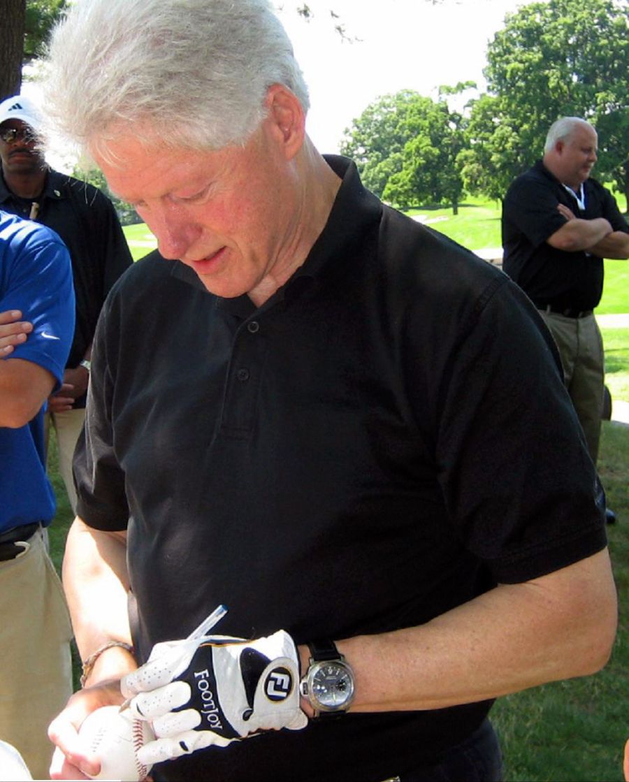 Bill-Clinton-Golf-Panerai.jpg