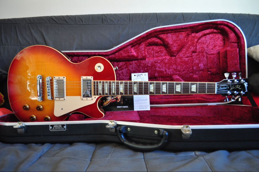 2008-Gibson-Les-Paul-Standard-Heritage-Cherry-Sunburst-01.jpg