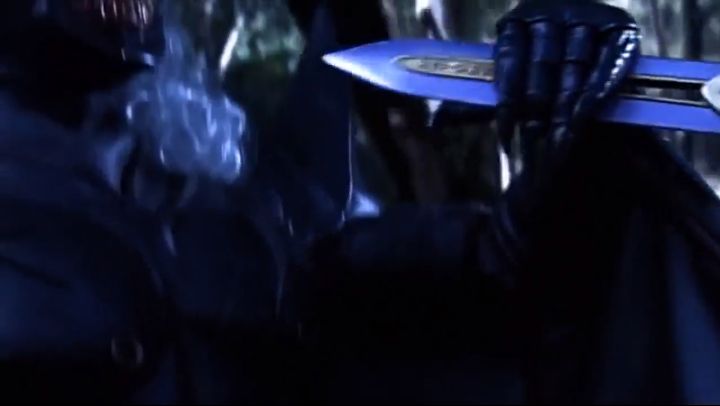 [가면라이더 쿠우가] 박쥐의 근성_91.png