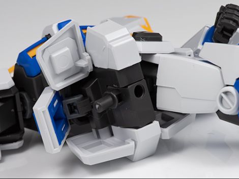 HGUC 1/144 건담 4호기 해외 리뷰_30.jpg