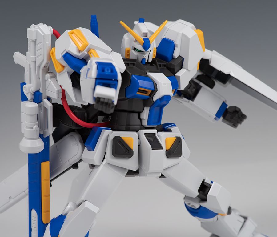 HGUC 1/144 건담 4호기 해외 리뷰_56.jpg