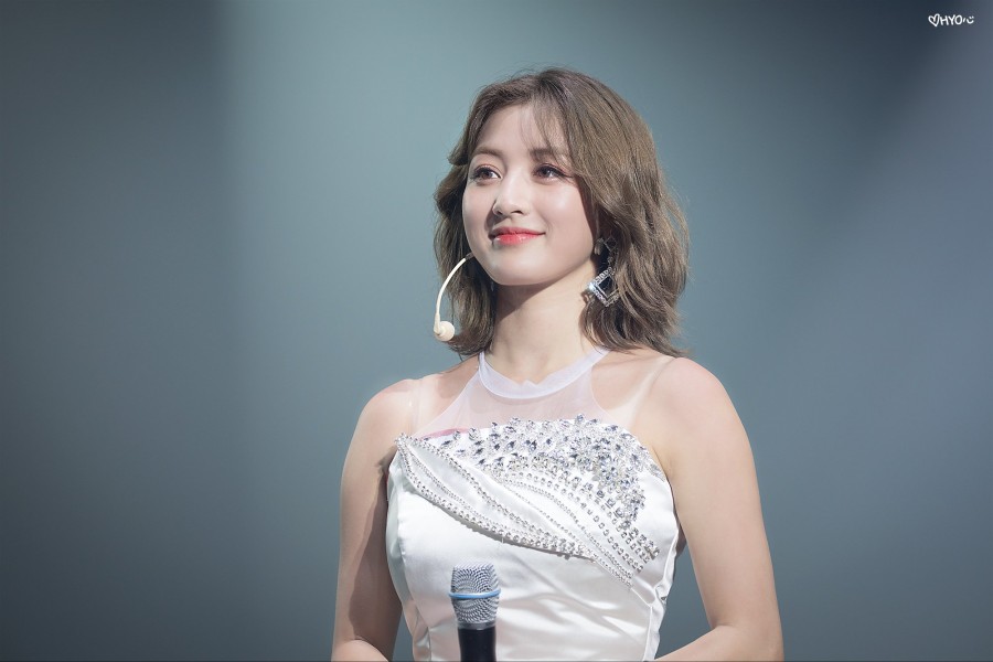 jihyo-20190621-135340-002.jpg