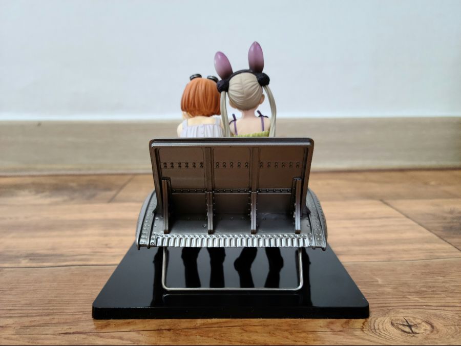 사놓고 이제 개봉을 해보는 첫피규어_10.jpg