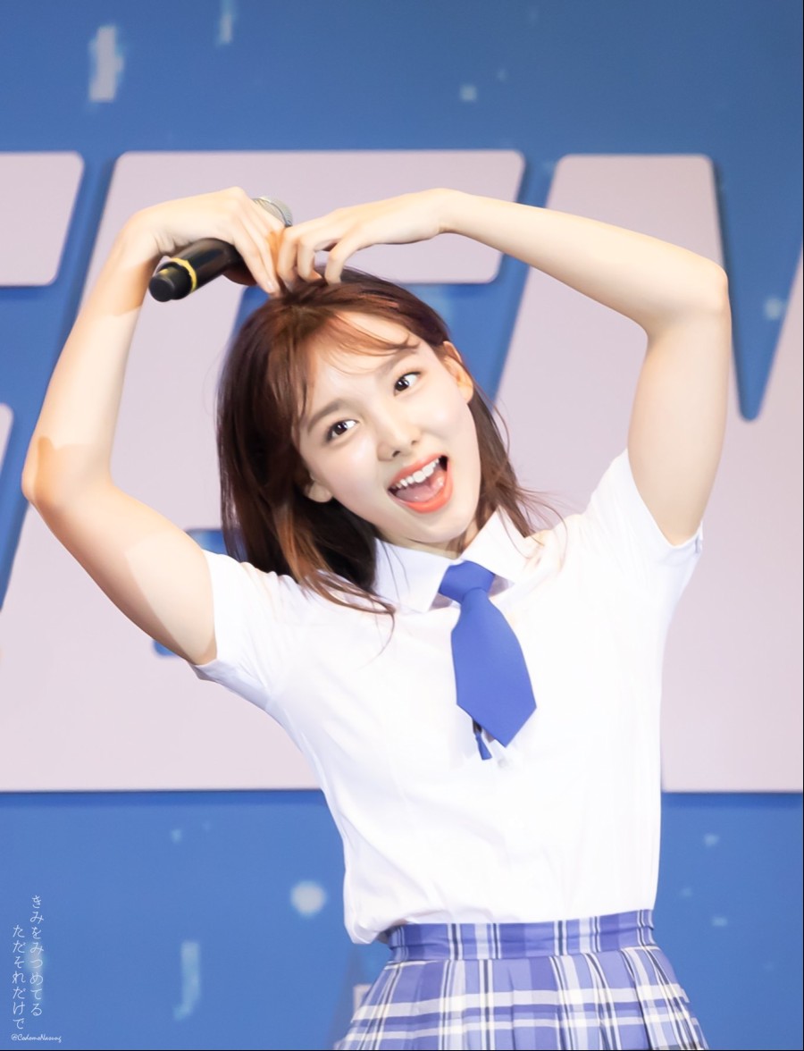 nayeone-20190729-231033-003.jpg