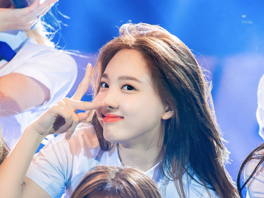 nayeone-20190729-231208-001.jpg