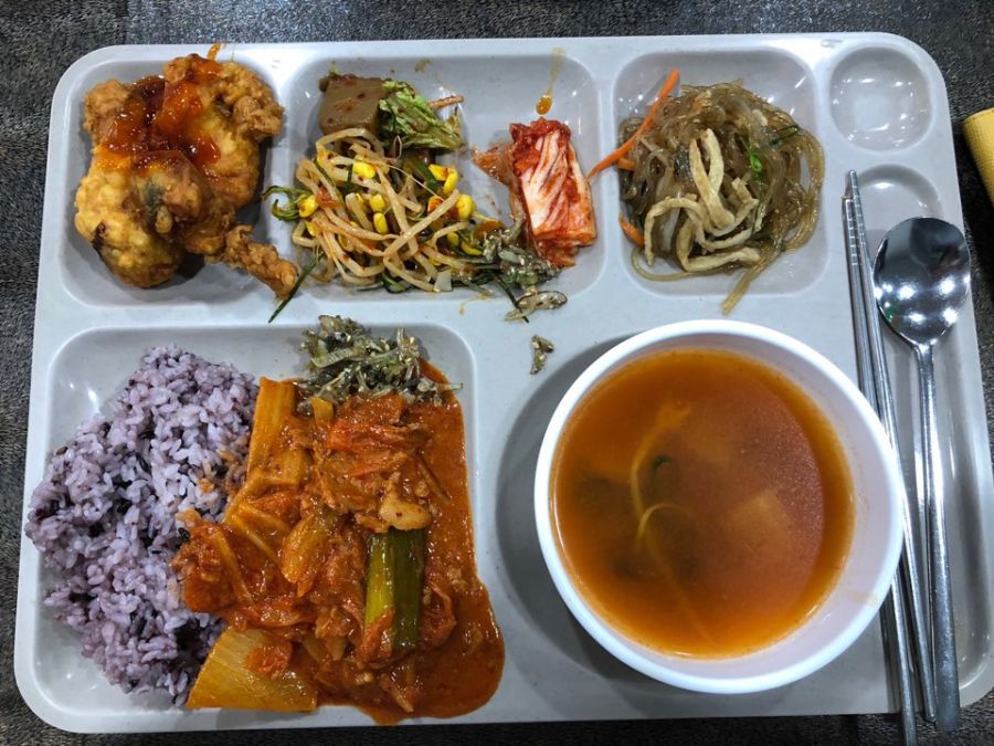 뷔페식 구내식당