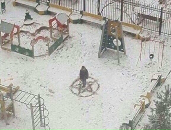 이 세계에서 돌아왔어_1.jpg