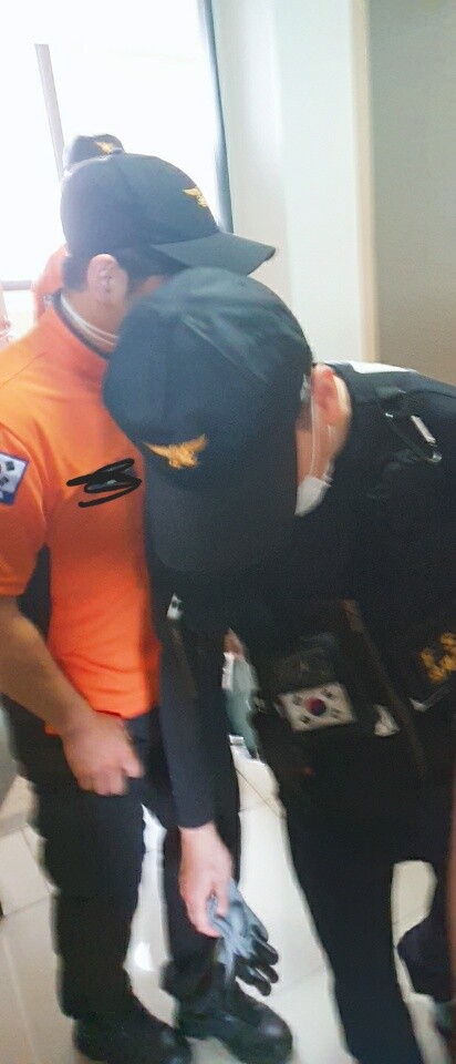 보조 배터리 터진_3.jpg