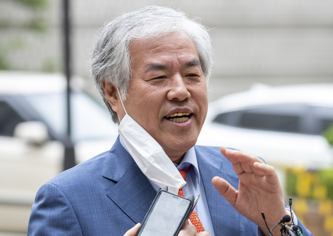 전광훈 마스크를 벗고 다니거나 써도 우습게 썼음_2.jpg