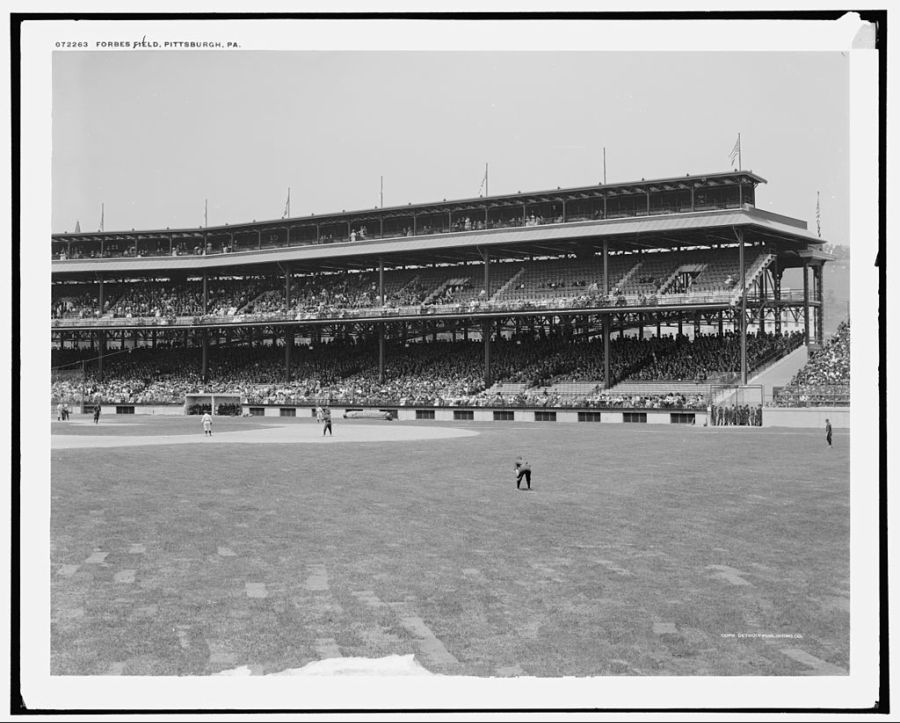 1024px-Forbes_Field_1910s_panorama-4.jpg