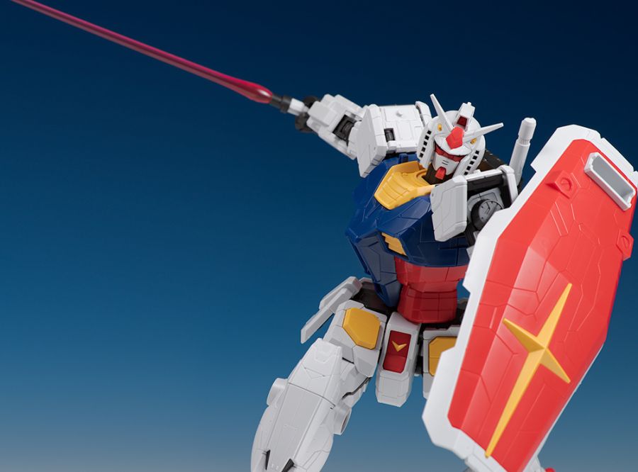 bandai_rx78f00070.jpg