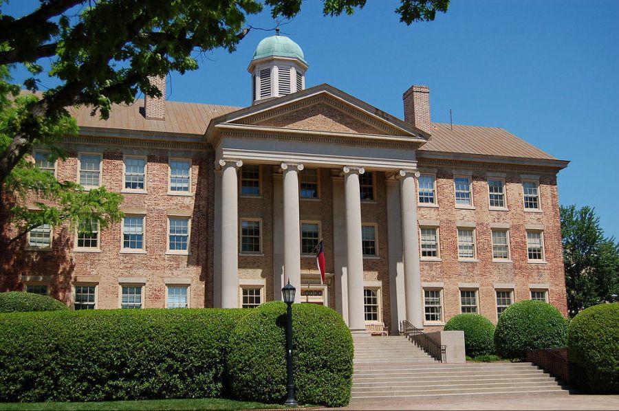 1200px-UNC_South_Building.jpg