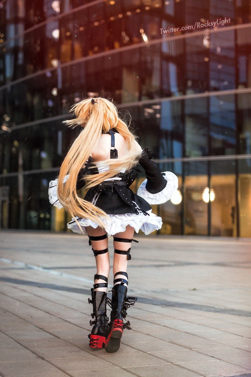 한국 다녀와서 가슴 7cm 커진 올누드 코스어.jpg_2.jpg