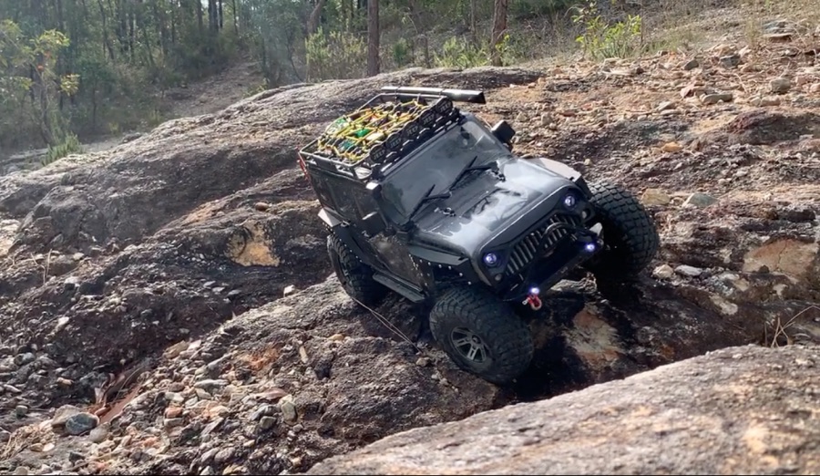 TRX4 소프트바디(324mmWB) 지프 JK 루비콘 오프로드 주행 영상입니다._2.jpg