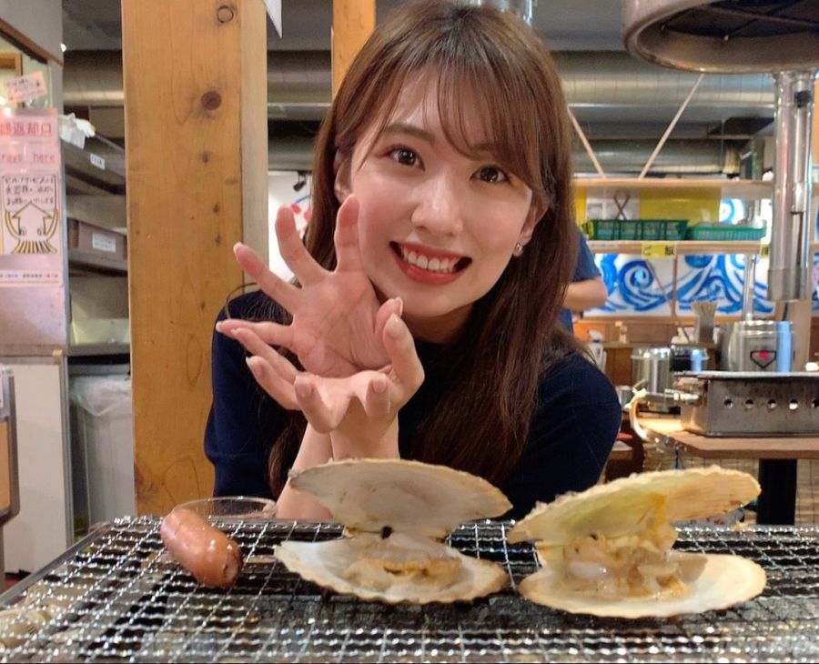 여자 조개를 벌리는 짤_1.jpg