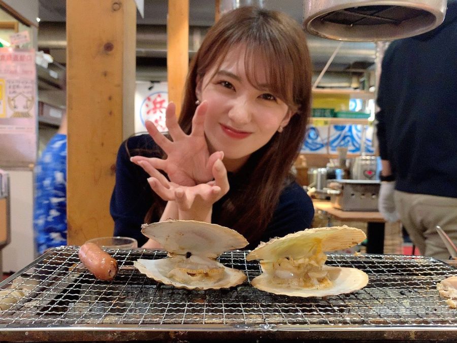 여자 조개를 벌리는 짤_2.jpg