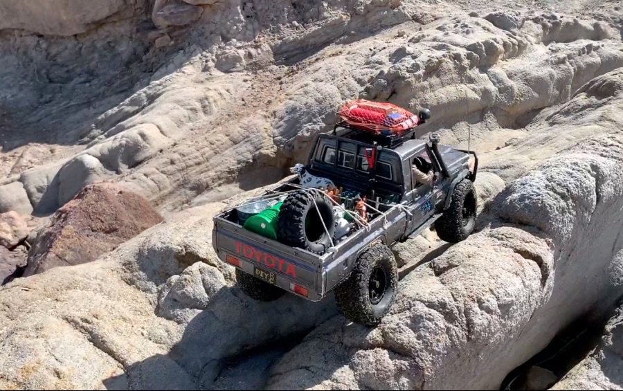 도요타 LC70 해변주행..한국에 계신분들 즐거운 추석보내세요_1.jpg