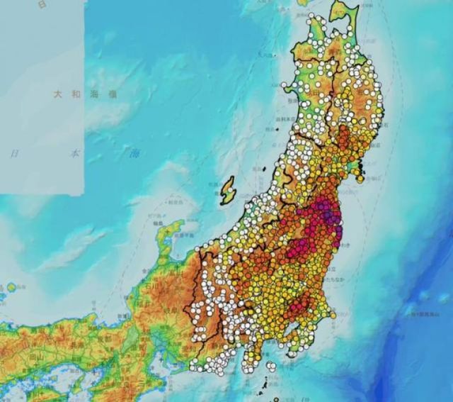 [펌] 일본에서 대박난 지도책_1.jpg