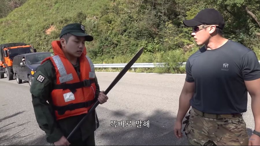 인방, 가짜사나이) 1기 자체 오마주를 시도한 로건 교관_2.jpg