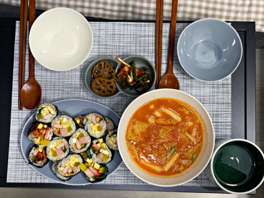 집에서 밥 해먹습니다 - 자작, 김밥 | 음식 갤러리 집에서 밥 해먹습니다 - 자작, 김밥 | 음식 갤러리 | 루리웹