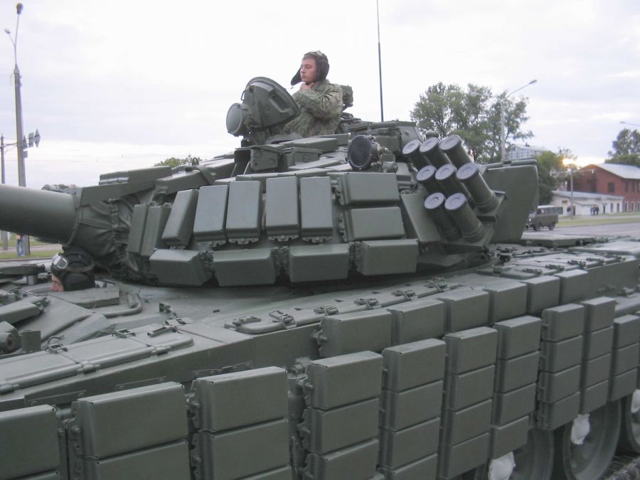 Russian T-72BR_04.jpg