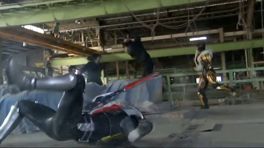 [가면라이더 덴오] 상위호환이었던 극장판 빌런들_118.jpg