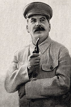 250px-Stalin_Full_Image.jpg