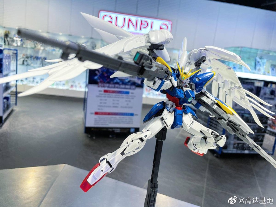 MG 1/100 윙 건담 제로 EW Ver.Ka 샘플 포징 사진_3.jpeg