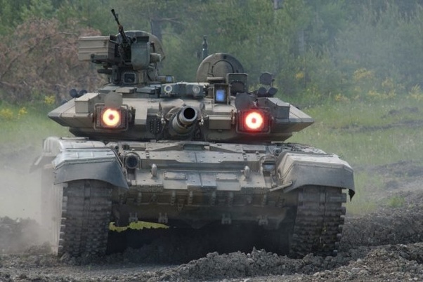 러시아 T-90전차의 “눈깔”._1.jpg