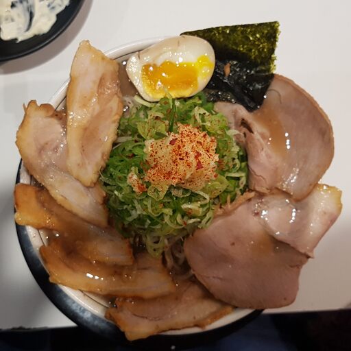 신촌역 부탄츄 라멘._3.jpg