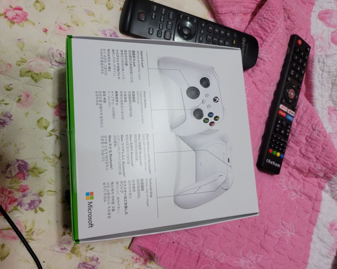 xbox 4세대 무선패드 로보화이트 >>>_2.jpg